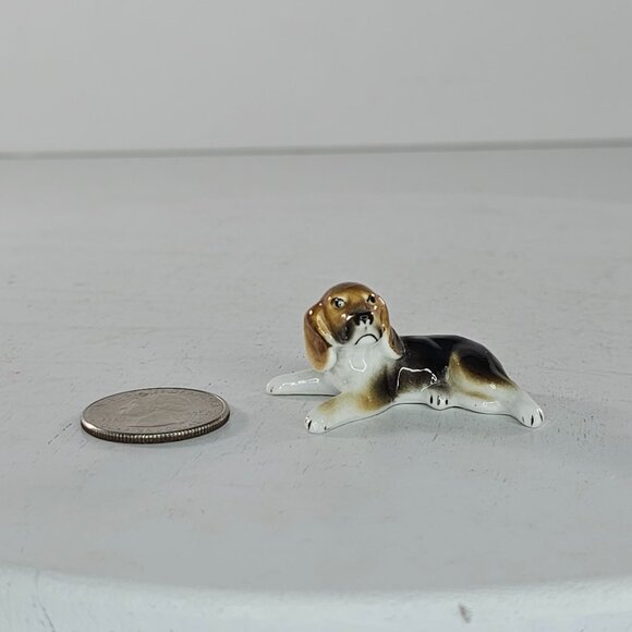 Vintage Miniature Bone China Beagle Dog Figurine Lying Down - Picture 7 of 8